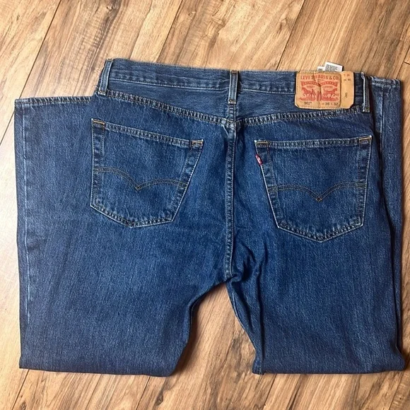 Levi’s 501 Original Fit Button Fly Jeans Men’s 36x32 Medium Wash Straight Leg